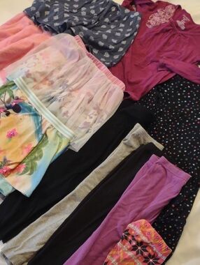Bundle Of Girl's Clothes - Skirts|Leggings|Dress|Shirt - Size 6 & 6/7 - 12 Pcs.